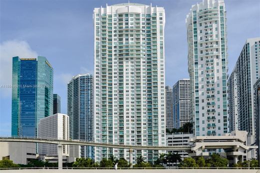 Kamienica w Miami, Miami-Dade County