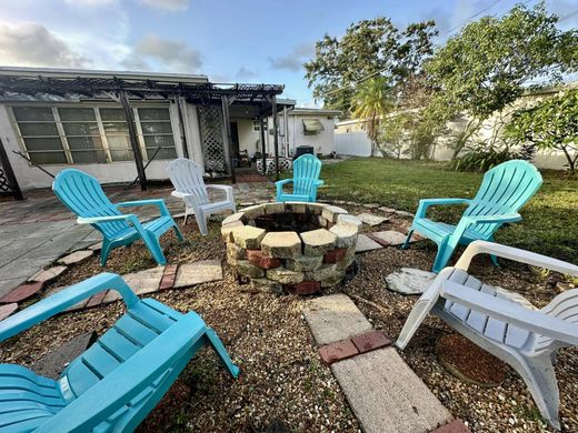 Villa in Pembroke Pines, Broward County