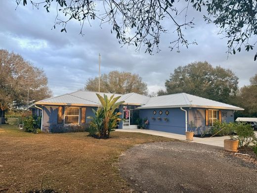 Villa in Okeechobee, Okeechobee County
