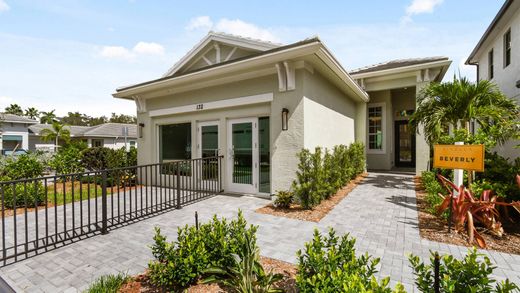 Villa Port Saint Lucie, Saint Lucie County
