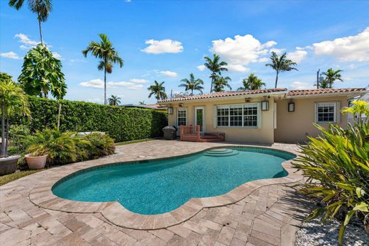Willa w Surfside, Miami-Dade County