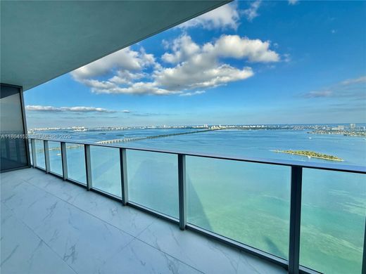 Kamienica w Miami, Miami-Dade County