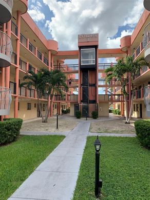 Residential complexes in Hialeah, Miami-Dade