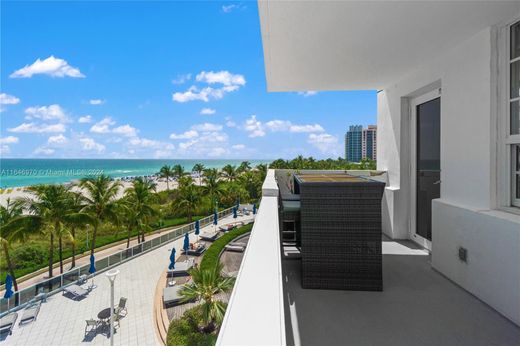 Residential complexes in Miami Beach, Miami-Dade