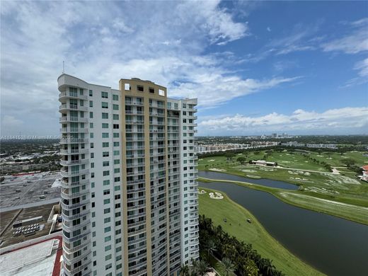 Residential complexes in Hallandale, Broward County