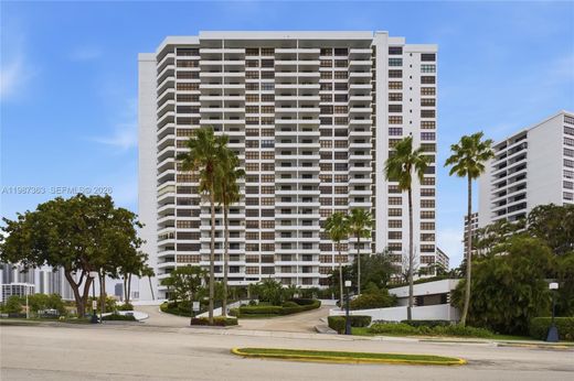 Wohnkomplexe in Hallandale Beach, Broward County