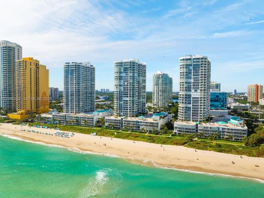 Residential complexes in Sunny Isles Beach, Miami-Dade