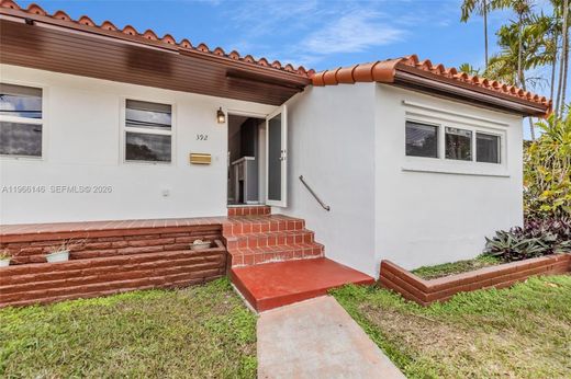 Villa in Miami Springs, Miami-Dade County