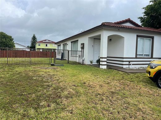 Villa in Miami, Miami-Dade