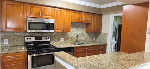 Complesso residenziale a Miami, Miami-Dade County