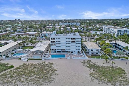 Residential complexes in Fort Lauderdale, Broward County