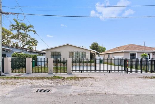 Complesso residenziale a Miami Heights Trailer Park, Miami-Dade County