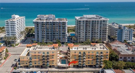 Complesso residenziale a Surfside, Miami-Dade County