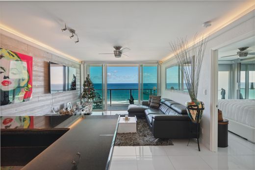 Residential complexes in Deerfield Beach, Broward County