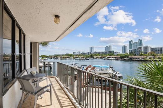 Complesso residenziale a Hallandale Beach, Broward County