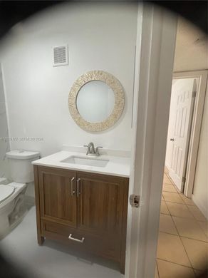 Residential complexes in Palmetto Bay, Miami-Dade