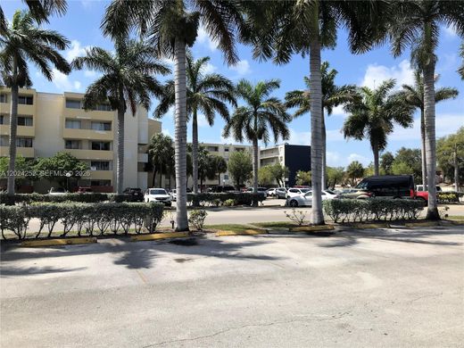 Edificio en Hialeah Gardens, Miami-Dade County