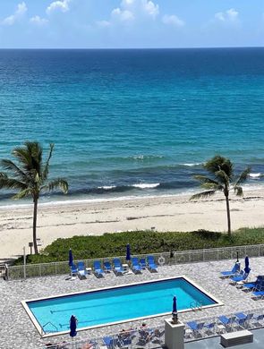 Wohnkomplexe in Highland Beach, Palm Beach County