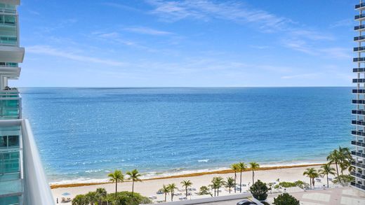 Residential complexes in Fort Lauderdale, Broward County