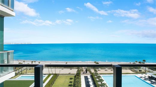 Key Biscayne, Miami-Dade Countyのアパートメント・コンプレックス