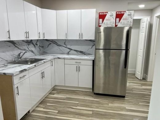 Komplex apartman Miami, Miami-Dade County