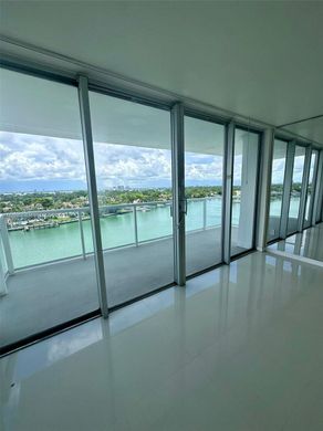 Жилой комплекс, Майами-Бич, Miami-Dade County