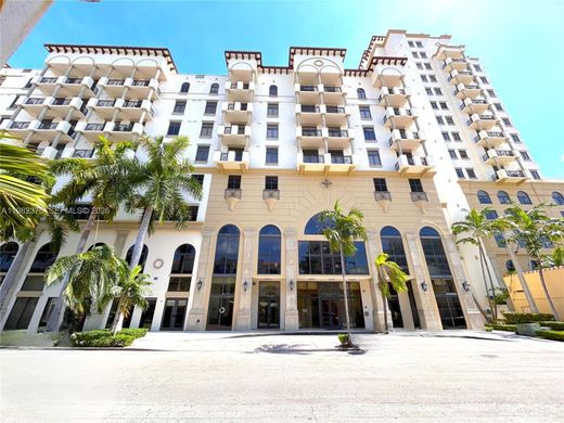 Residential complexes in Coral Gables, Miami-Dade