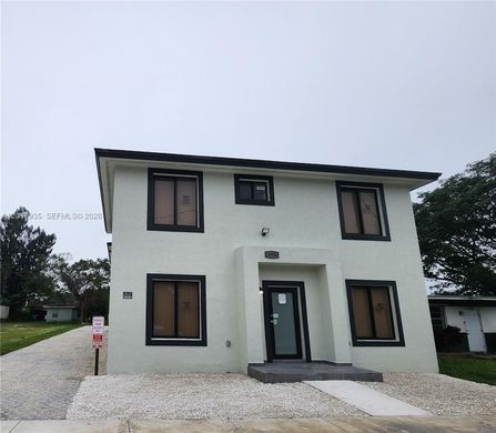 Townhouse in Miami, Miami-Dade