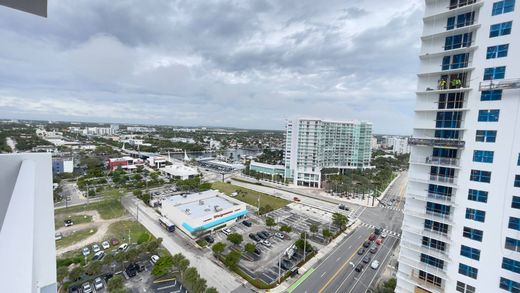 Residential complexes in Pompano Beach, Broward County