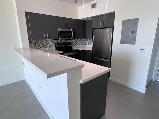 Residential complexes in Miami, Miami-Dade