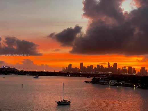 Edificio en Miami Beach, Miami-Dade County
