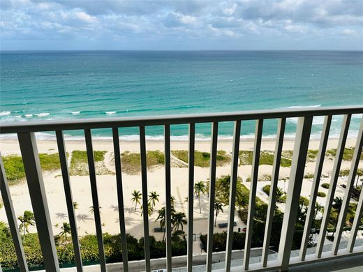 Residential complexes in Pompano Beach, Broward County