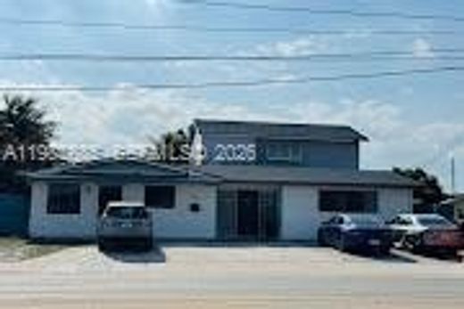Villa in Hialeah, Miami-Dade