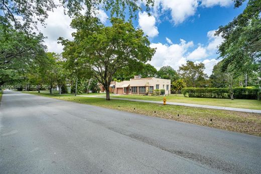 Villa in Miami Springs, Miami-Dade