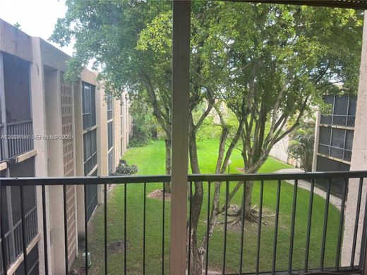 Residential complexes in Miami, Miami-Dade