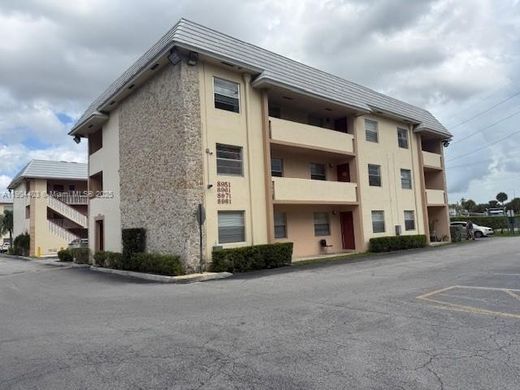 Kamienica w Miami, Miami-Dade County