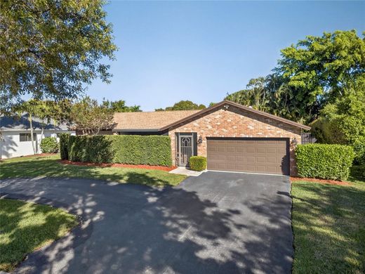 Villa - Coral Springs, Broward County