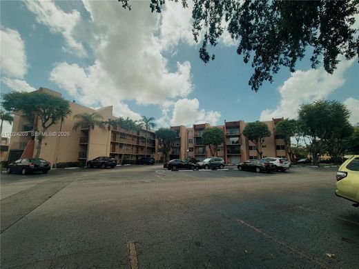 Жилой комплекс, Майами, Miami-Dade County