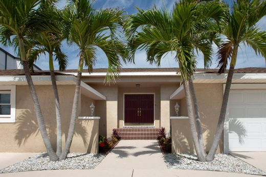 Villa in Belleair Beach, Pinellas County