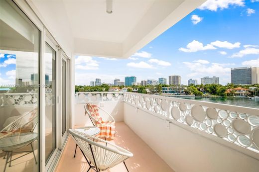 Complesso residenziale a Bay Harbor Islands, Miami-Dade County