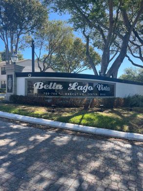 Residential complexes in West Palm Beach, Palm Beach