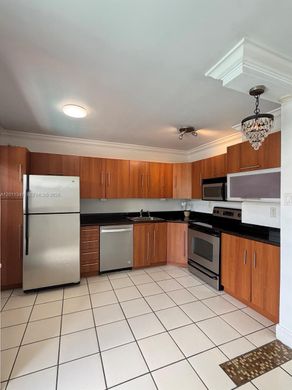 Residential complexes in Coral Gables, Miami-Dade