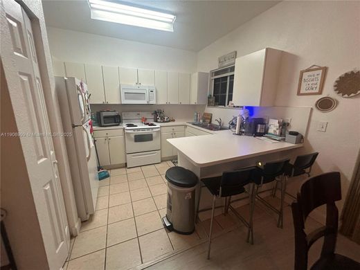 콘도미니엄 / Homestead, Miami-Dade County