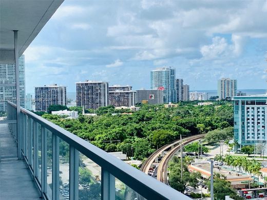Complesso residenziale a Miami, Miami-Dade County