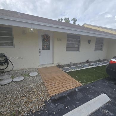 Αστικό ακίνητο σε Hialeah, Miami-Dade County