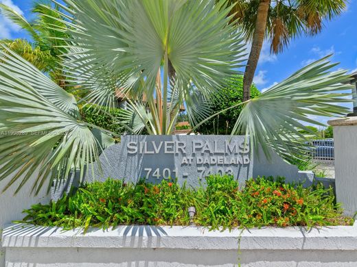 Residential complexes in Miami, Miami-Dade