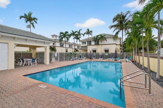 Townhouse in Lake Worth, Palm Beach
