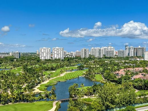 Residential complexes in Aventura, Miami-Dade