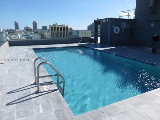 Residential complexes in Miami Beach, Miami-Dade