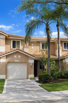 Townhouse in Pembroke Pines, Broward County